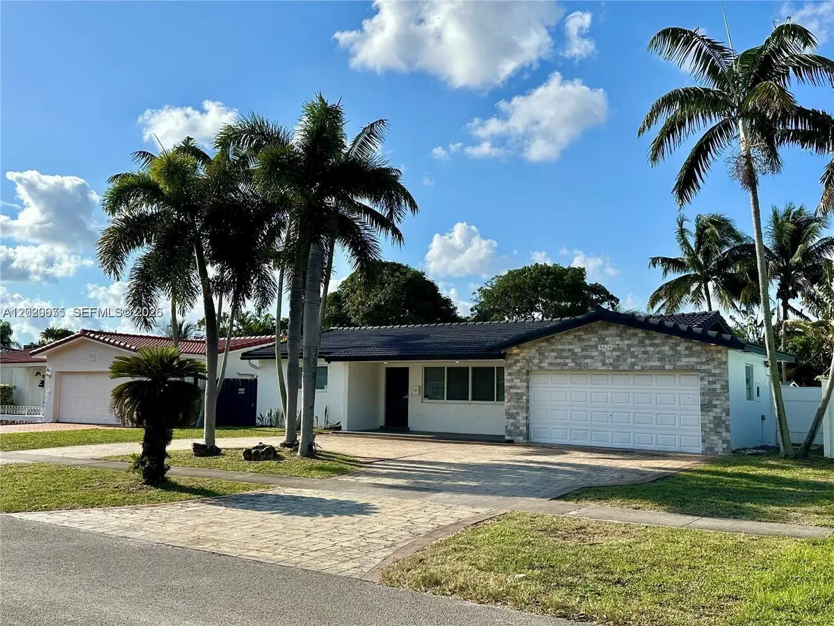 5424 Garfield St, Hollywood, FL 33021 - #1