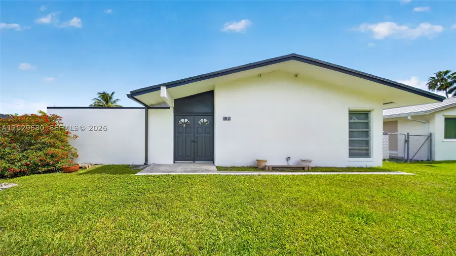 9605 SW 187th St, Cutler Bay, FL 33157 - #2