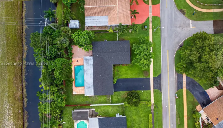 5501 Pine Ter, Plantation, FL 33317 - #2