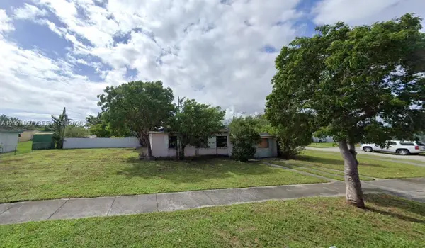 8355 NW 10th Ave, Miami, FL 33150