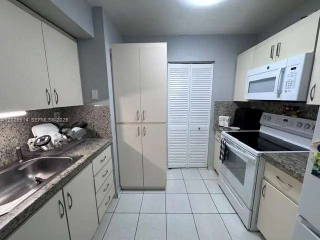 11780 SW 18th St #428-2, Miami, FL 33175 - #3