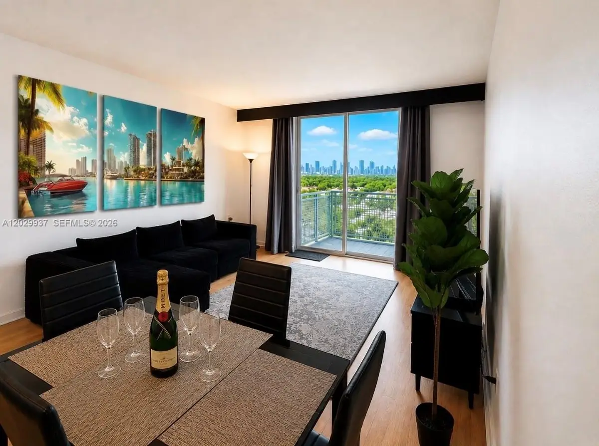 900 SW 8th St #1103, Miami, FL 33130 - #1
