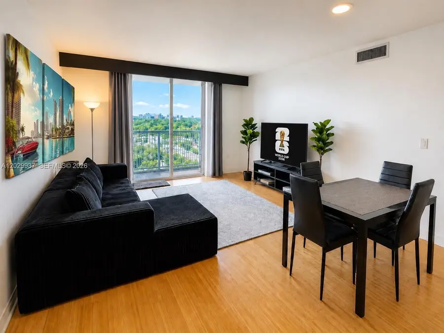900 SW 8th St #1103, Miami, FL 33130 - #2