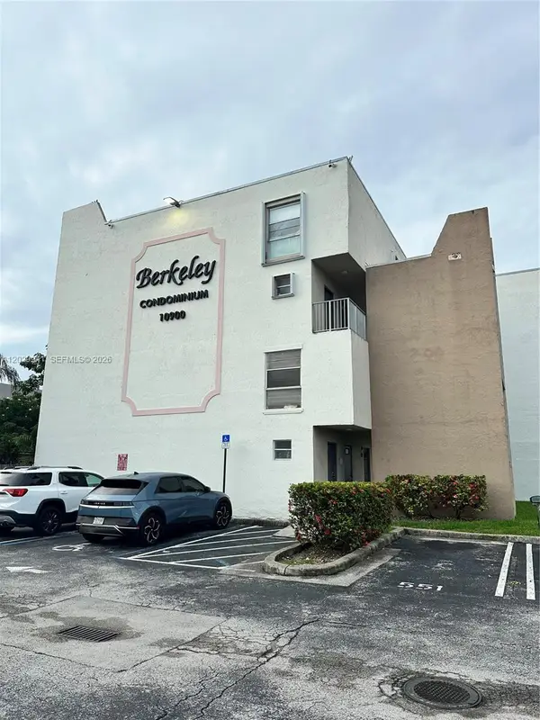 10900 SW 104th St #107, Miami, FL 33176