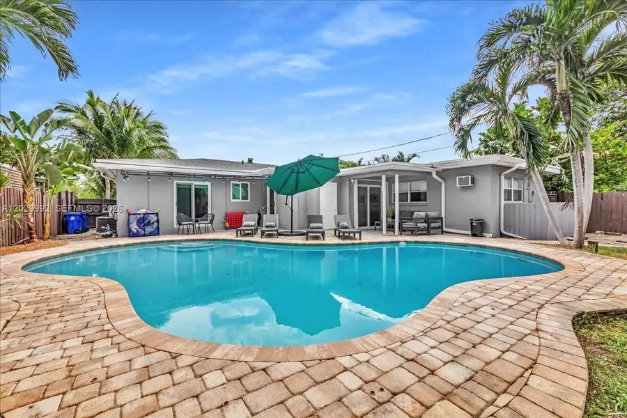 813 NE 17th St, Fort Lauderdale, FL 33305 - #2