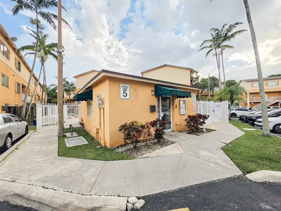 6235 Kendale Lakes Cir #236, Miami, FL 33183 - #2