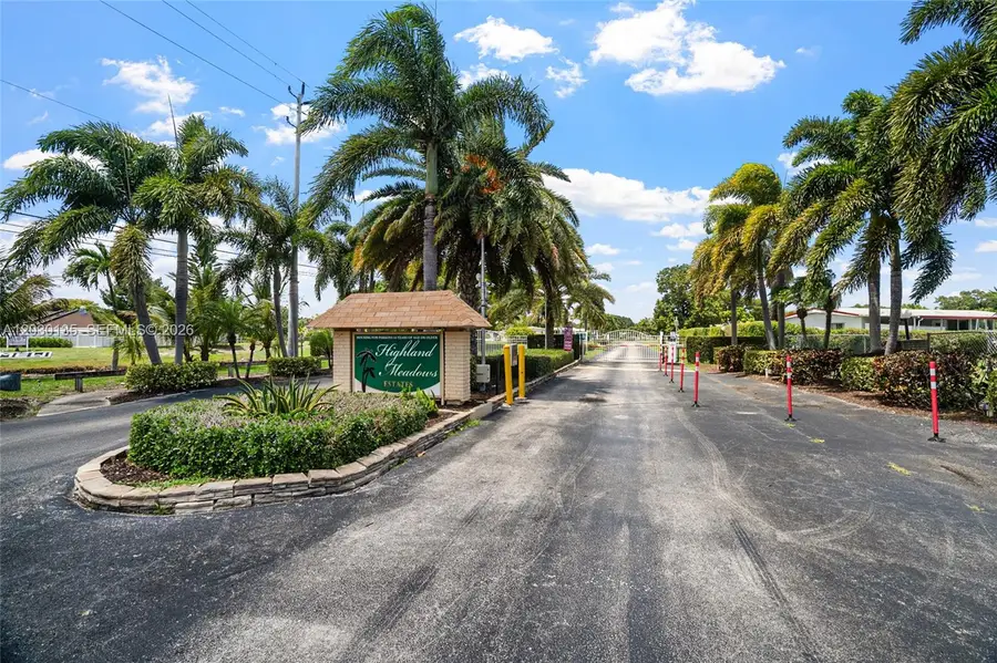 202 NW 52nd Ct, Deerfield Beach, FL 33064 - #2