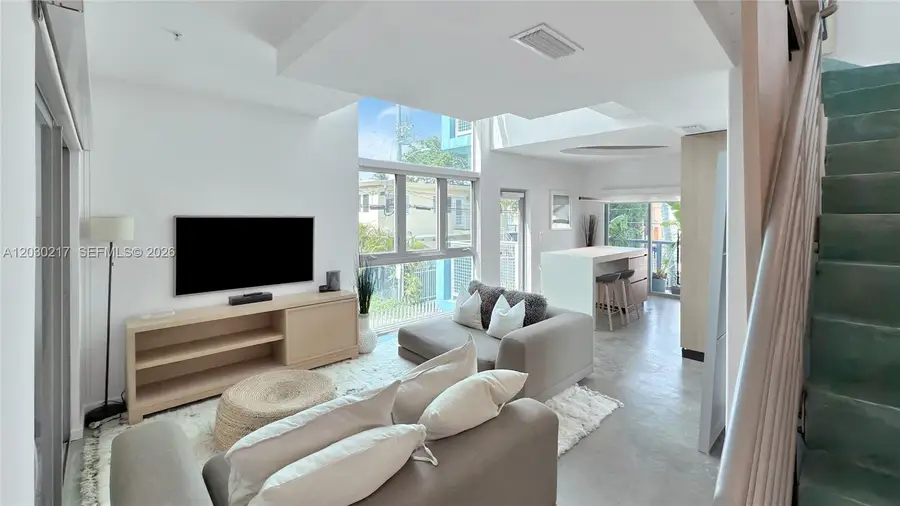 734 Michigan Ave, Miami Beach, FL 33139 - #2