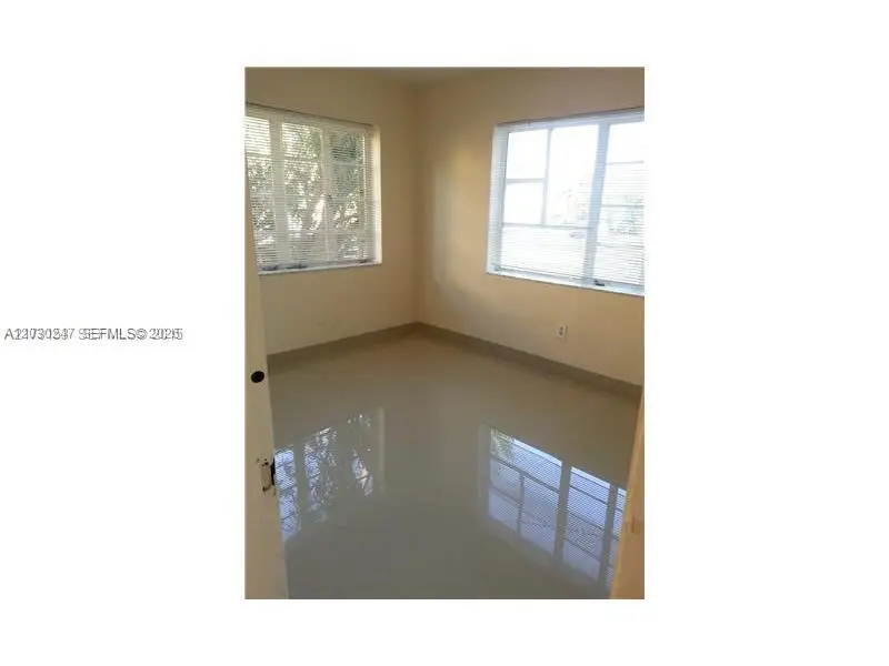 8320 Crespi Blvd #11, Miami Beach, FL 33141 - #2