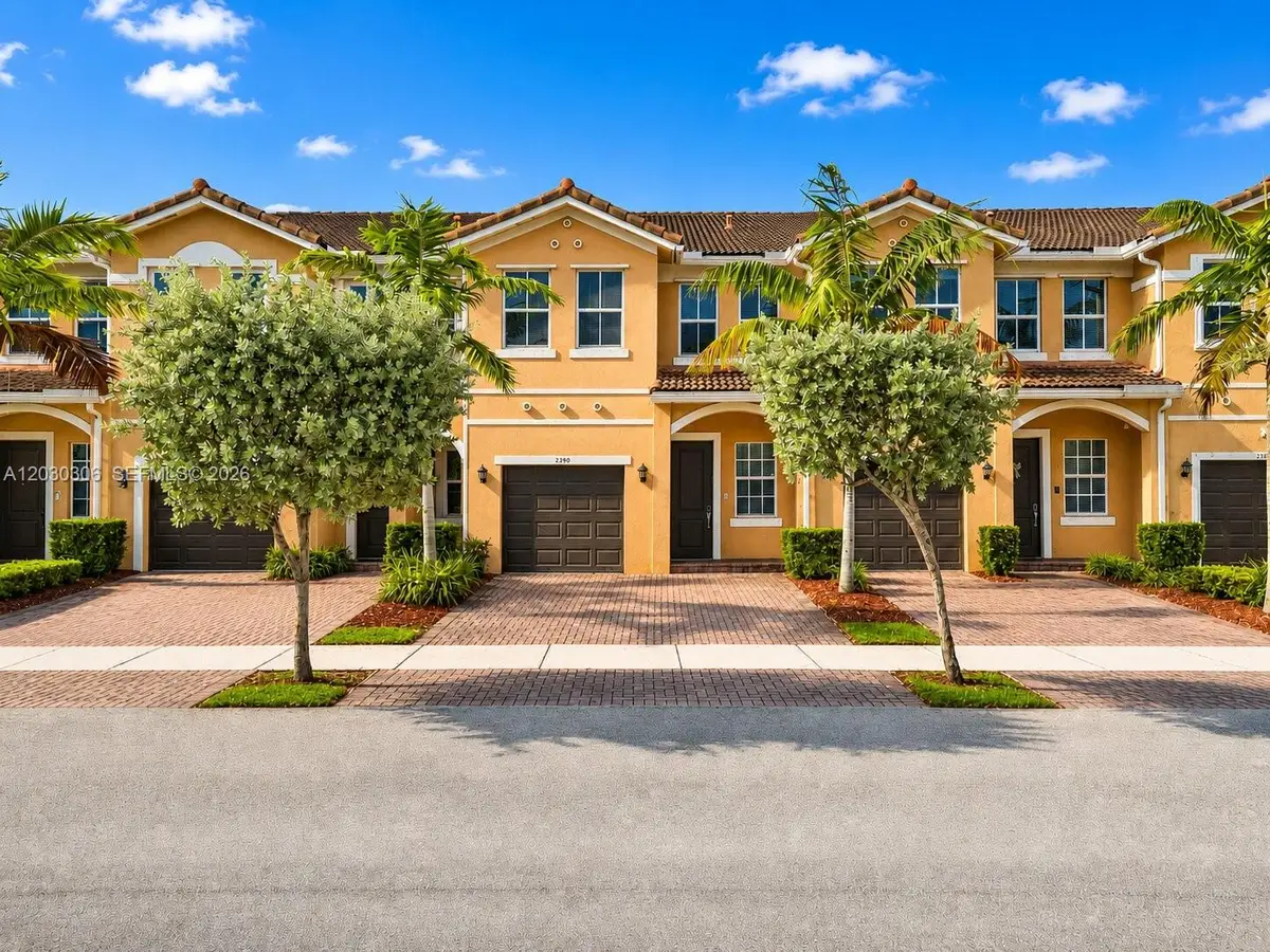 2390 SE 15th St, Homestead, FL 33035 - #1