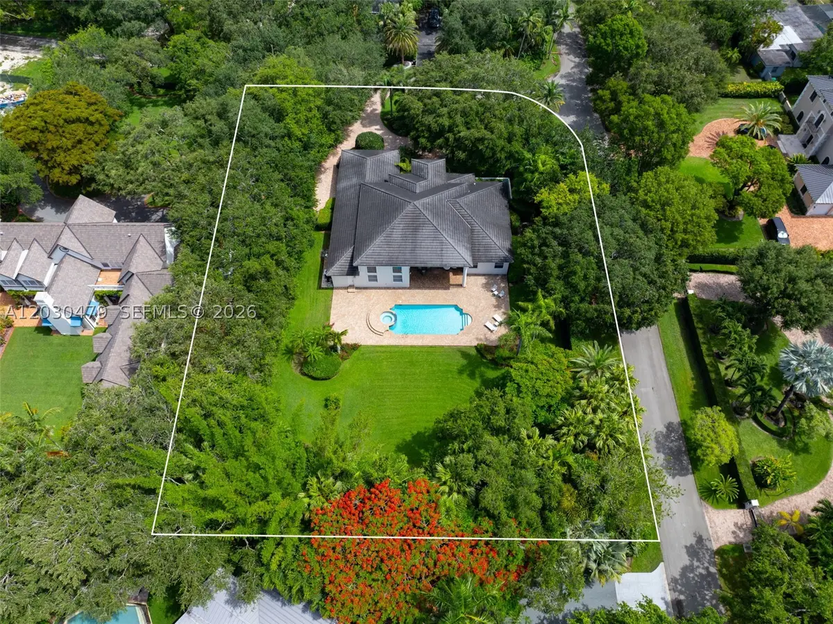 6020 W Suburban Dr, Pinecrest, FL 33156 - #1