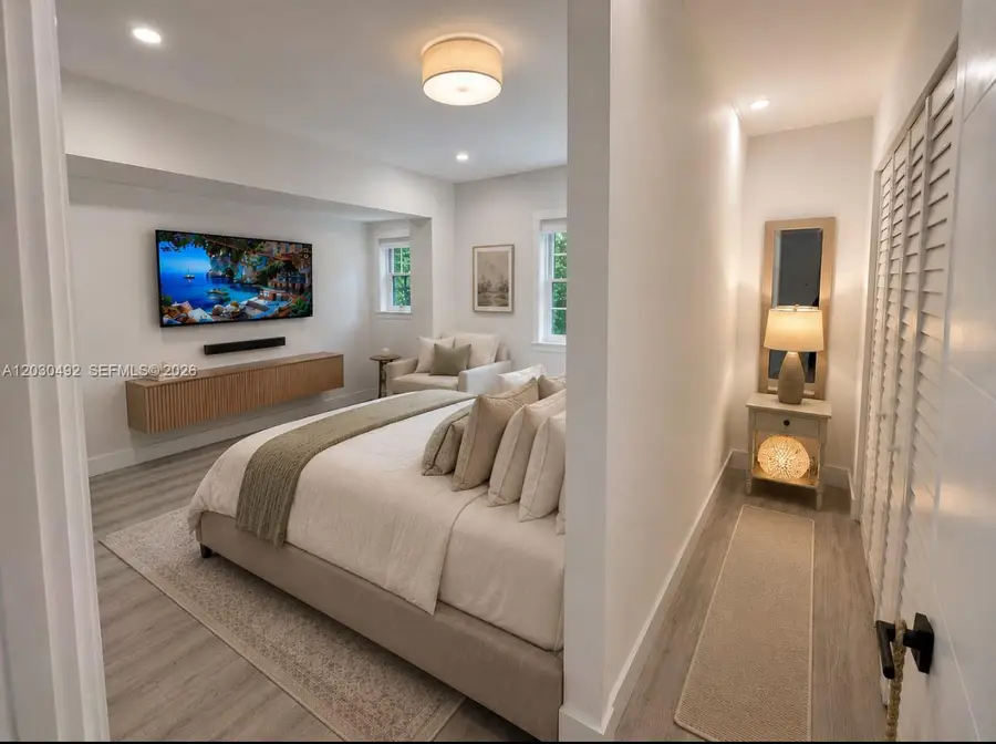 1905 Alamanda Dr, North Miami, FL 33181 - #3