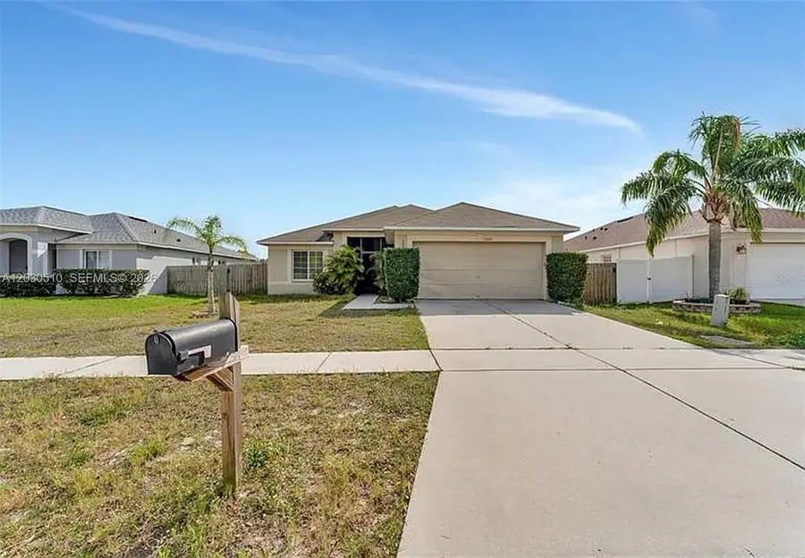 11007 Whitecap Dr, Riverview, FL 33579 - #2