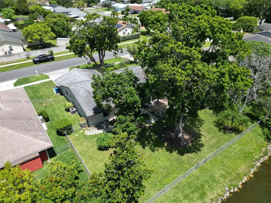 107 Starling Ave, Royal Palm Beach, FL 33411 - #2