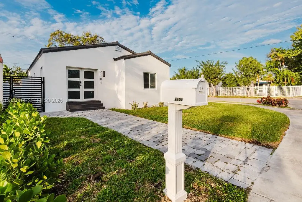 2101 SW 16th Ter, Miami, FL 33145 - #1