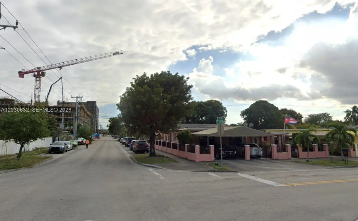 890 E 28th St, Hialeah, FL 33013 - #1