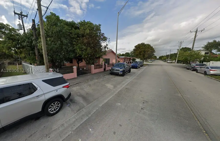 890 E 28th St, Hialeah, FL 33013 - #2