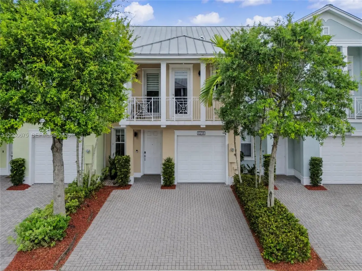 10718 NW 76th Ln, Doral, FL 33178 - #1