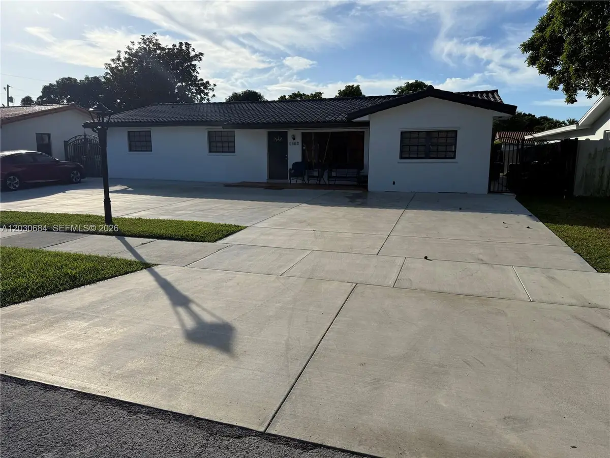 10812 SW 33rd St, Miami, FL 33165 - #1