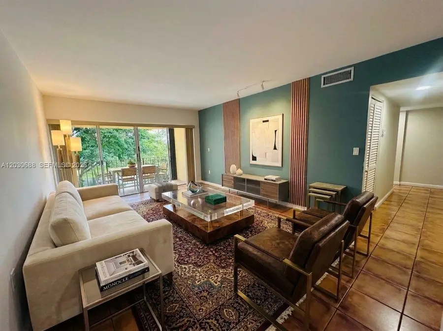 8775 Park Blvd #309, Miami, FL 33172 - #3