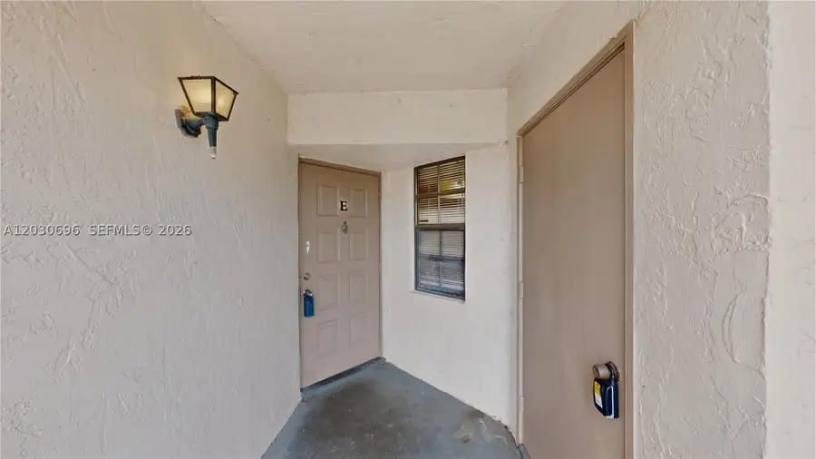 889 Hamilton Dr #889E, Homestead, FL 33034 - #3