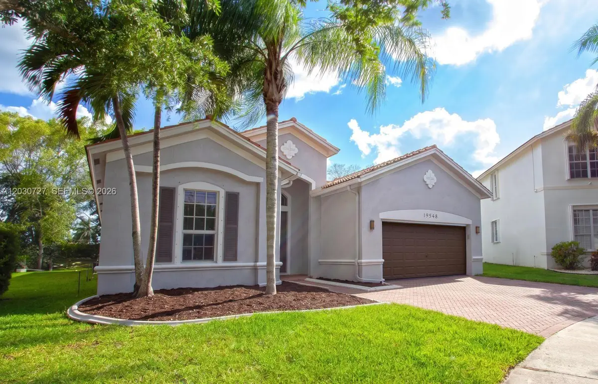 19548 S Whitewater Ave, Weston, FL 33332 - #1