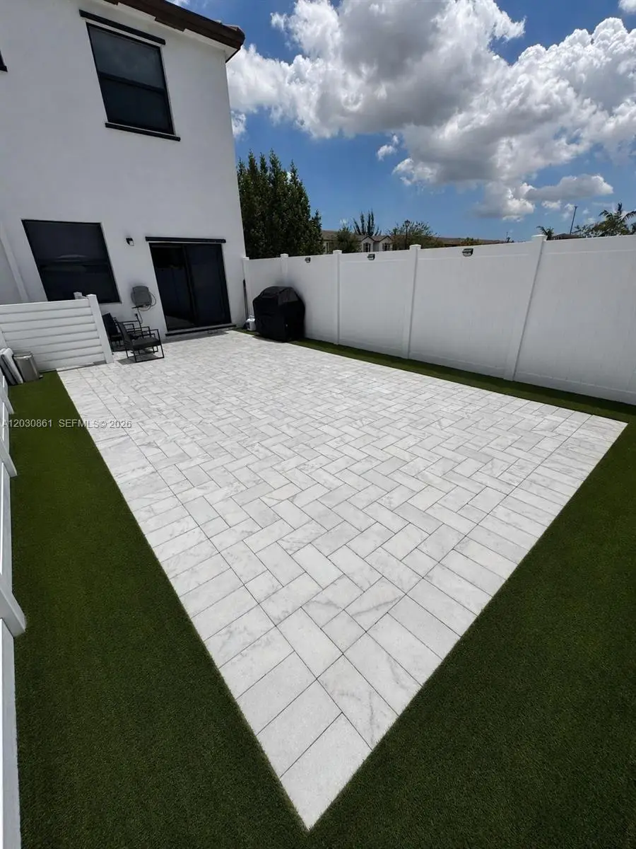 11024 W 35th Ln, Hialeah, FL 33018 - #3