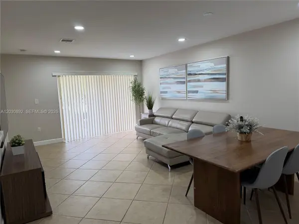 4712 NW 114th Ave #202, Doral, FL 33178
