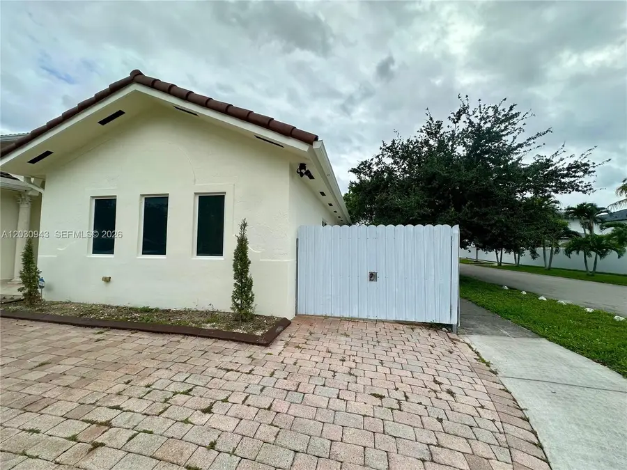 15490 SW 10th St, Miami, FL 33194 - #3