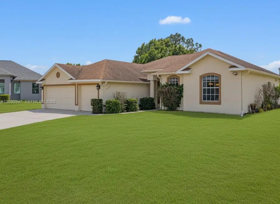 3002 Balsam Court, Port Labelle, FL 33935 - #2