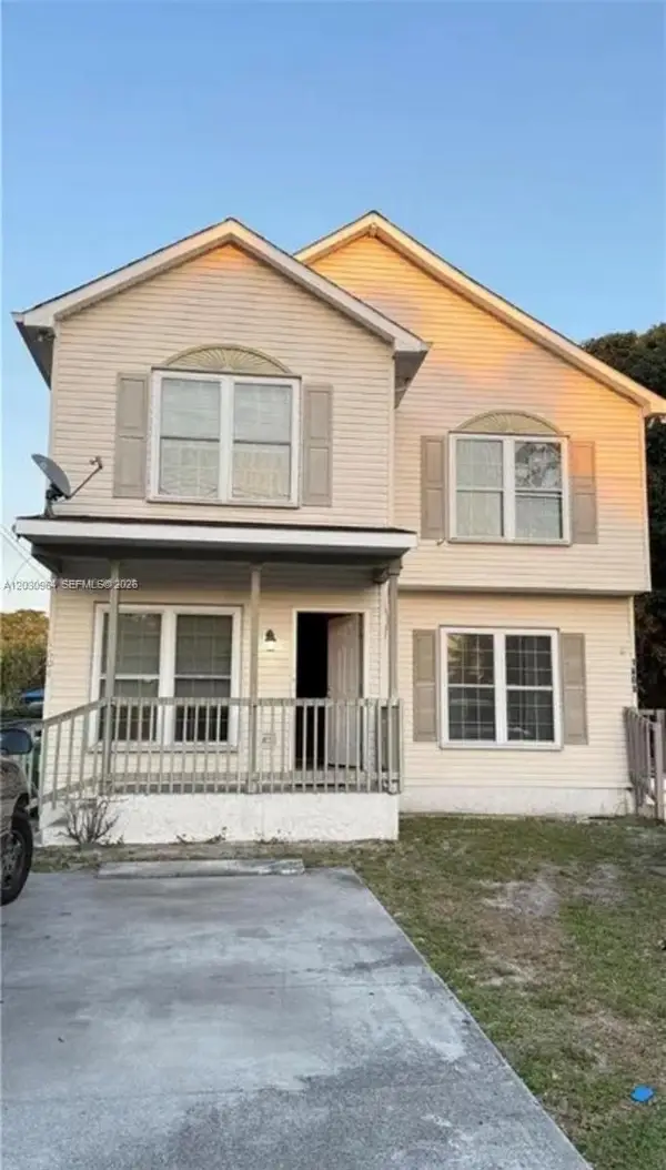 1742 SW 44th Ter, Fort Lauderdale, FL 33317