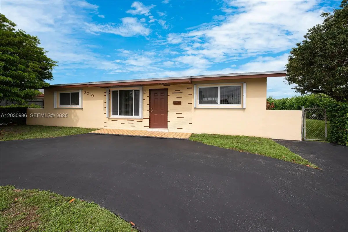 3210 SW 94th Ct, Miami, FL 33165 - #1