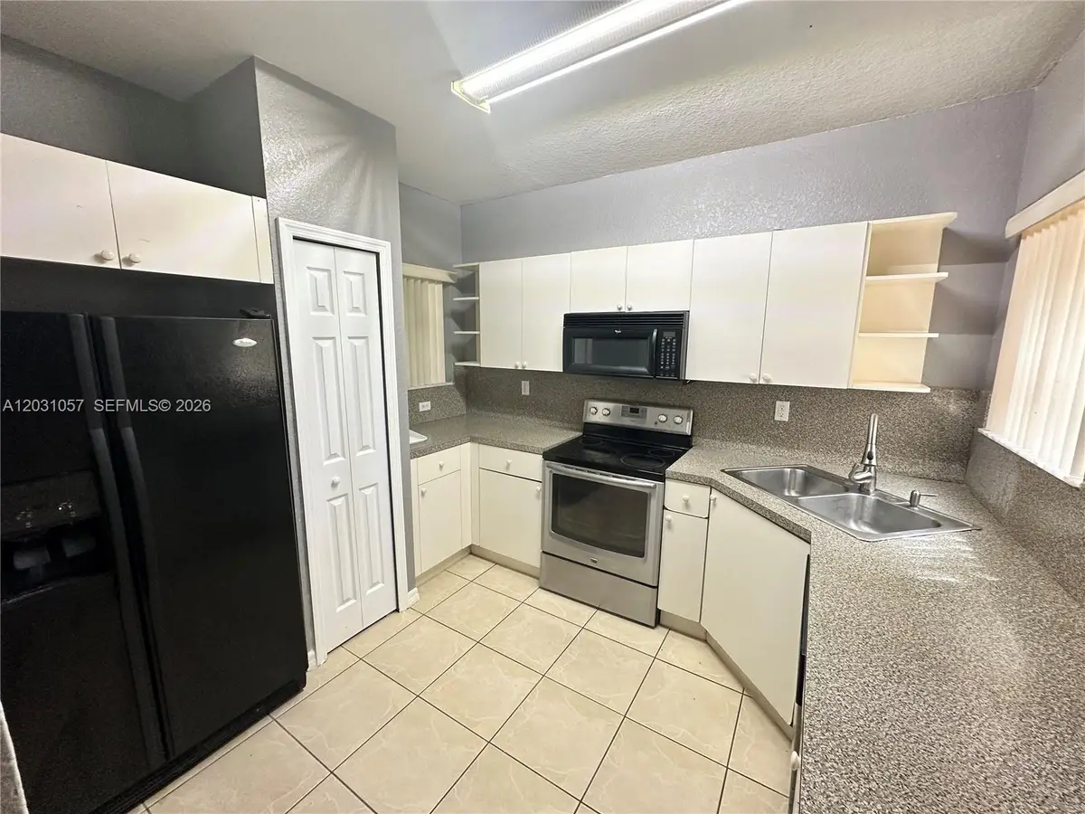 687 SW 10th St, Florida City, FL 33034 - #1