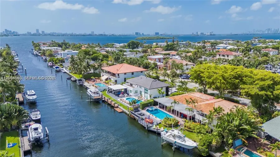 2015 NE 120th Rd, North Miami, FL 33181 - #2