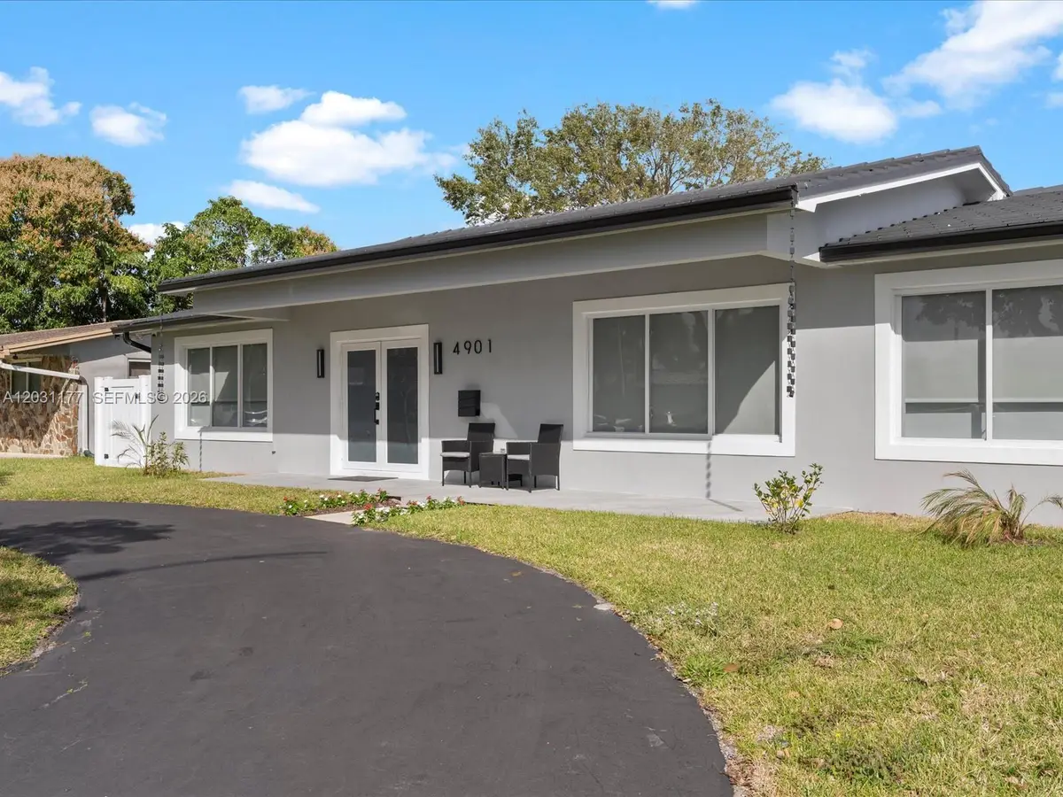 4901 Grant St, Hollywood, FL 33021 - #1