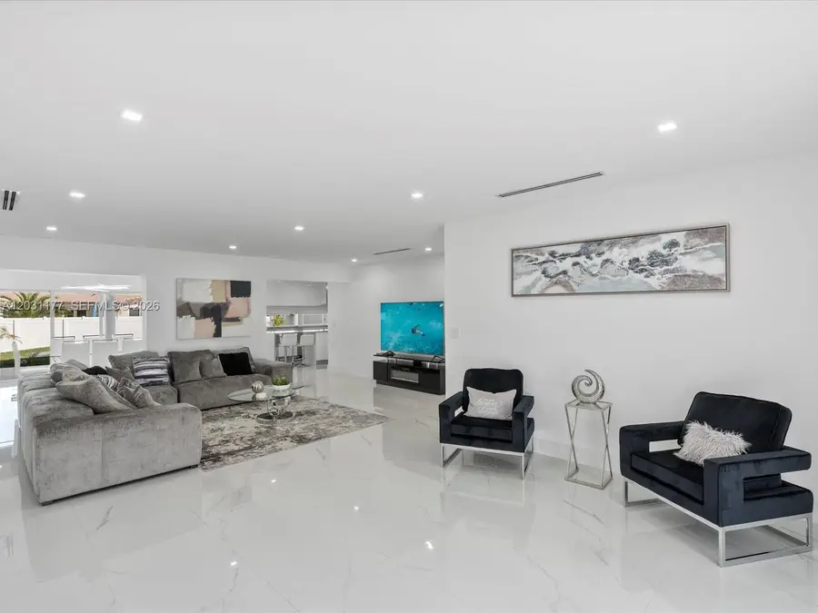 4901 Grant St, Hollywood, FL 33021 - #3
