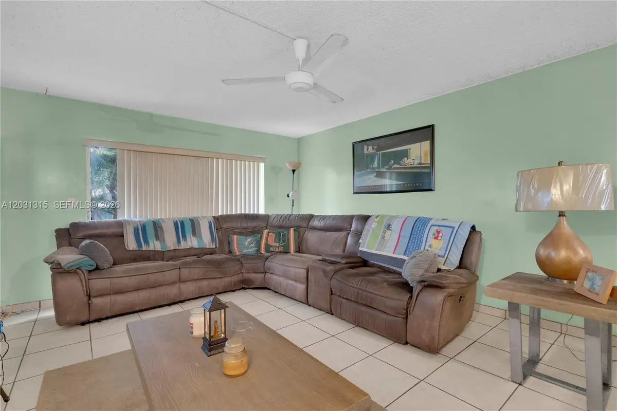 1200 Tallwood Ave #202, Hollywood, FL 33021 - #1
