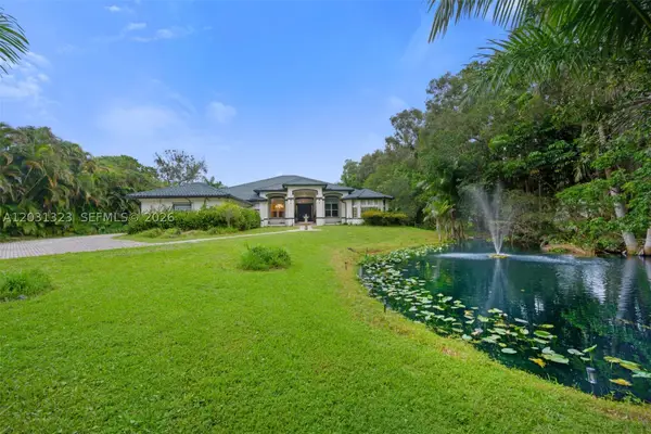 10961 SW 31st St, Davie, FL 33328