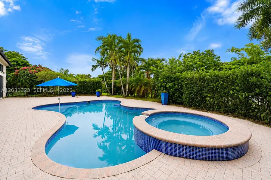 10961 SW 31st St, Davie, FL 33328 - #2