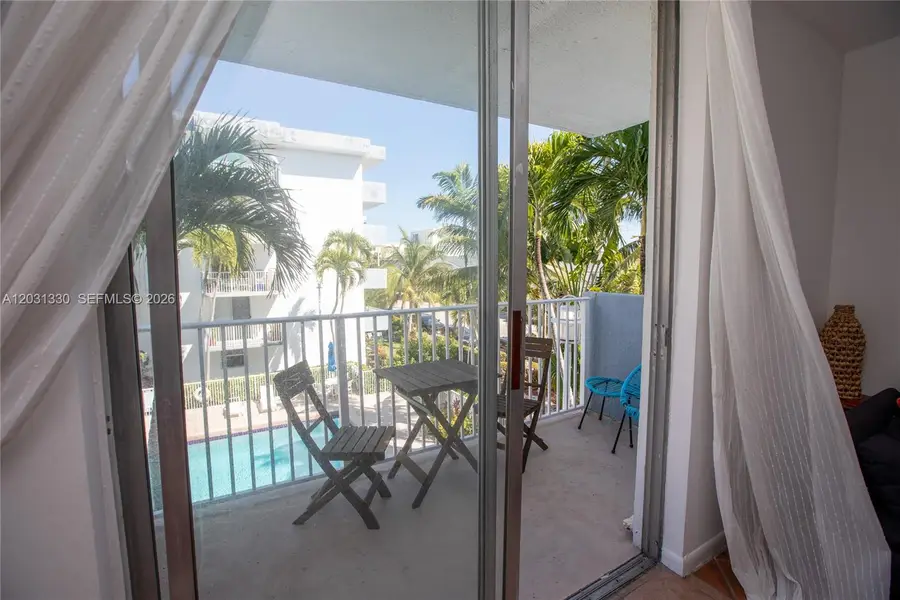 1801 S Treasure Dr #321, North Bay Village, FL 33141 - #3