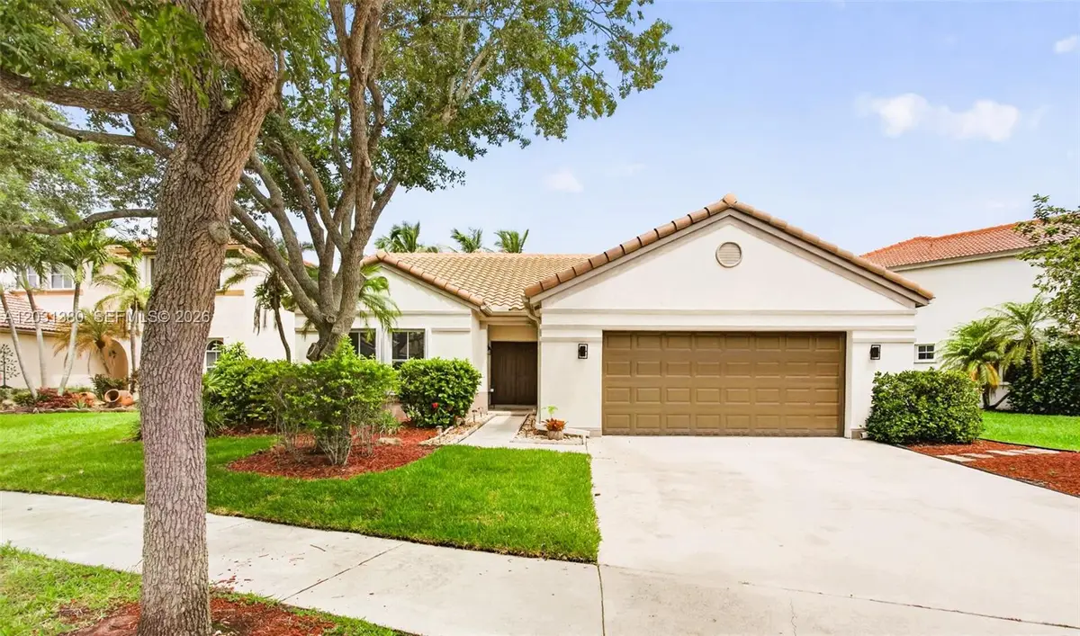 370 Carrington Dr, Weston, FL 33326 - #1