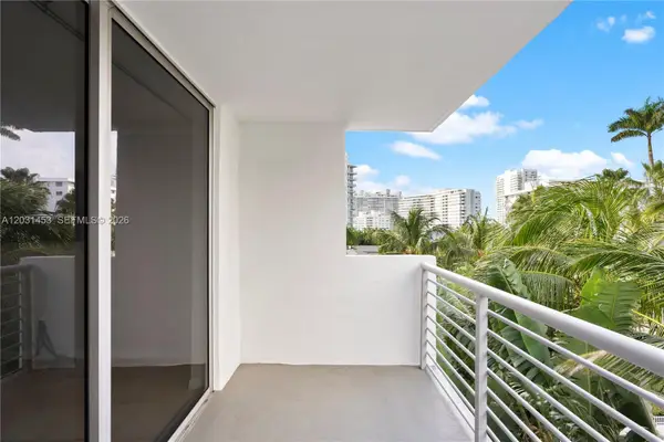 1605 Bay Rd #503, Miami Beach, FL 33139