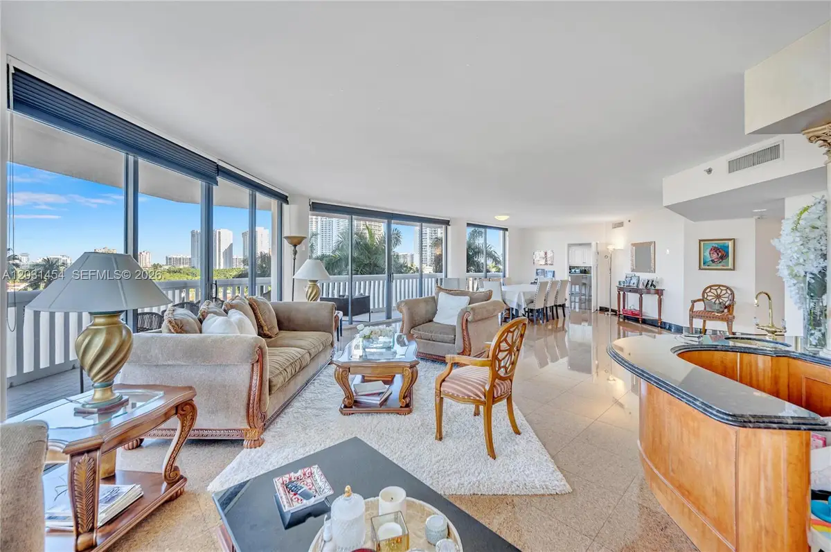 2000 Island Blvd #806, Aventura, FL 33160 - #1