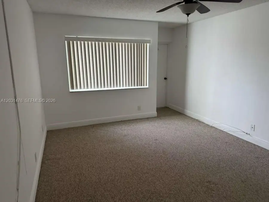 140 Lakeview Dr #211, Weston, FL 33326 - #2