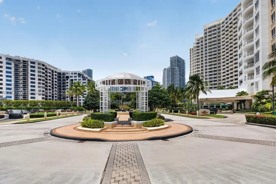 848 Brickell Key Dr #3402, Miami, FL 33131 - #3