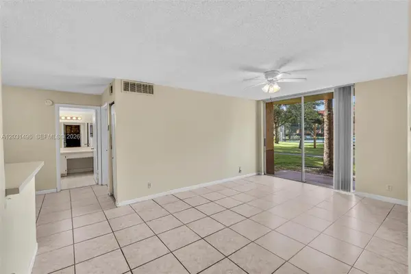 10765 Cleary Blvd #104, Plantation, FL 33324