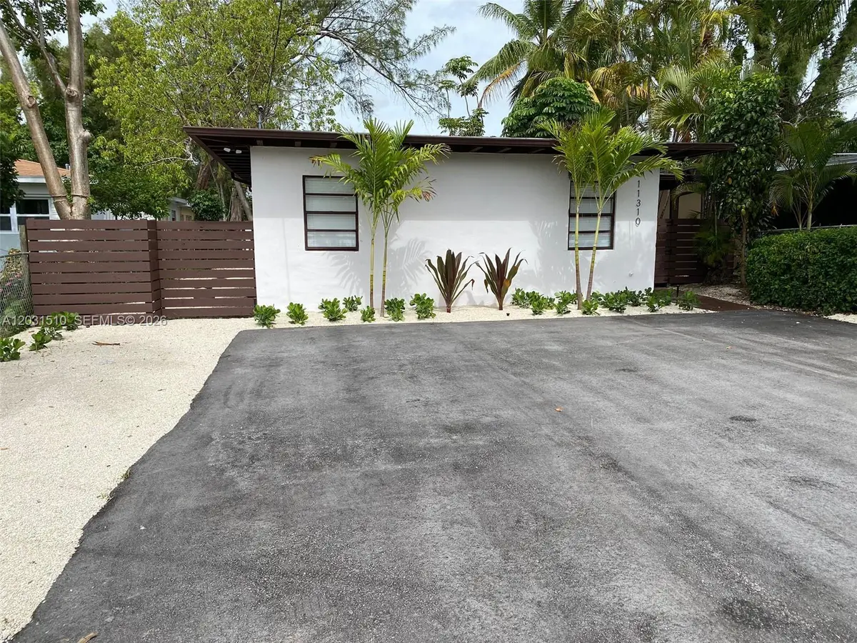11310 Peachtree Dr, Miami, FL 33161 - #1