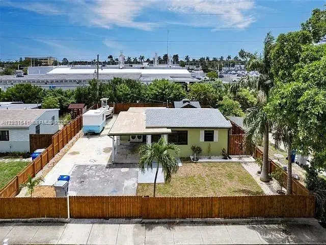 2730 NE 16th Ave, Pompano Beach, FL 33064 - #2