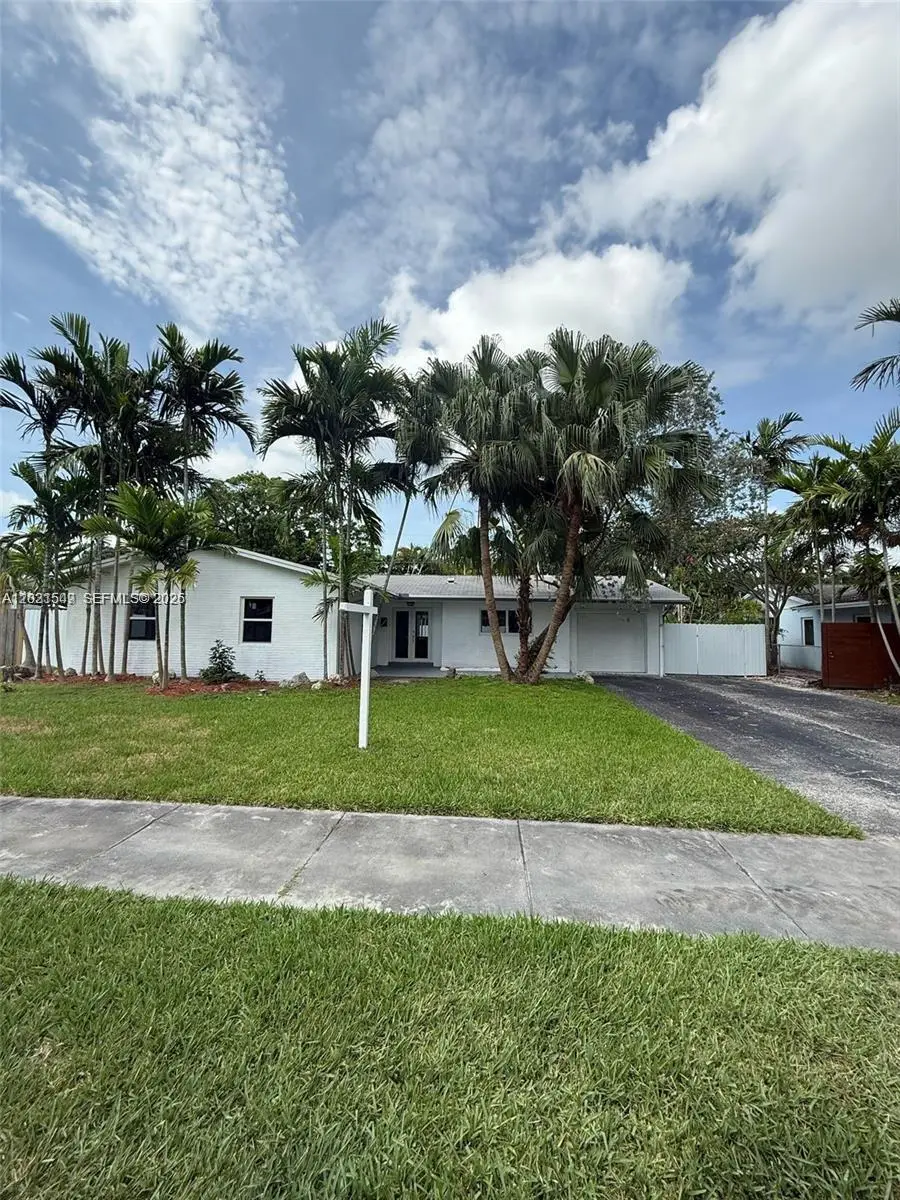 9934 SW 195th St, Cutler Bay, FL 33157 - #2