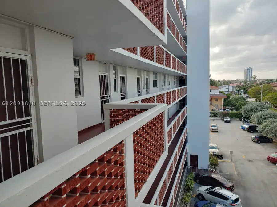 3660 NE 166th St #511, North Miami Beach, FL 33160 - #3